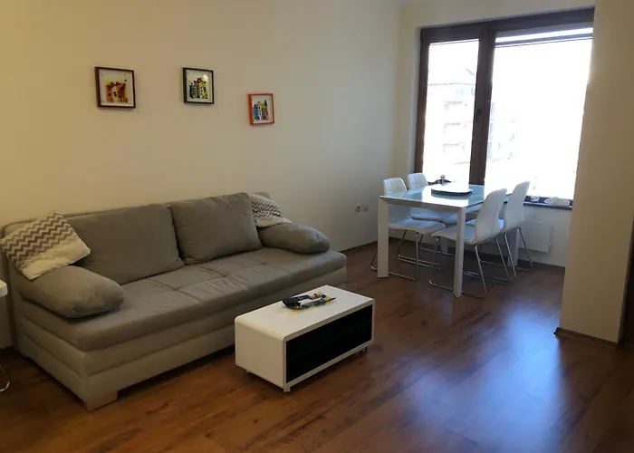 아파트 Artistic Neon